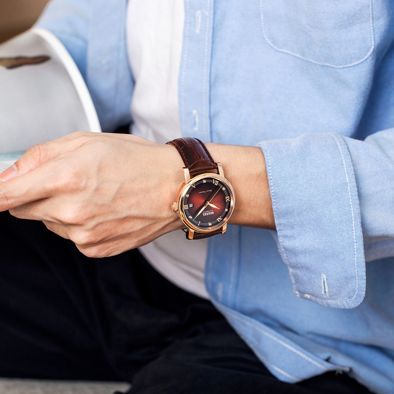 欧米茄星座系列陨石盘间金款手表怎么样价格多少钱