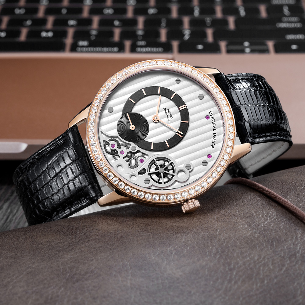 一个盾牌是什么品牌的手表,家里有一块手表 上面写着SWISS